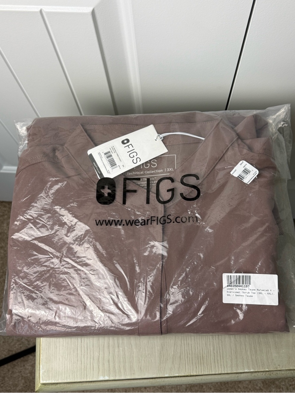 NWT-FIGS Rafaela smokey taupe scrubs top sz 3X - Picture 5 of 8